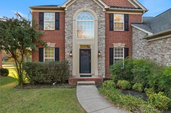 1063 Avery Trace Cir, Hendersonville, TN 37075