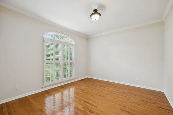 823 Regal Dr, Murfreesboro, TN 37129