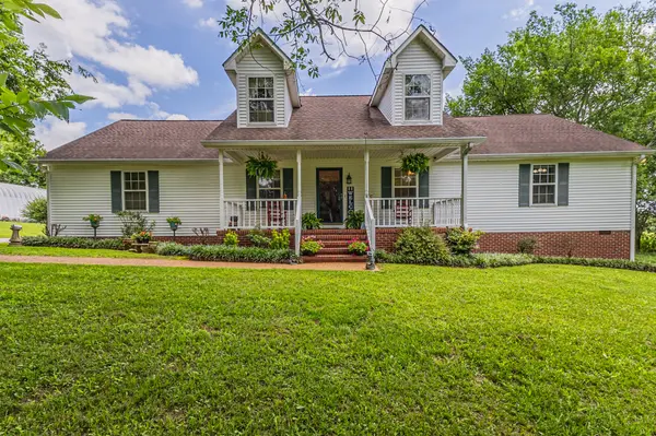 3330 Booker Farm Rd, Mount Pleasant, TN 38474