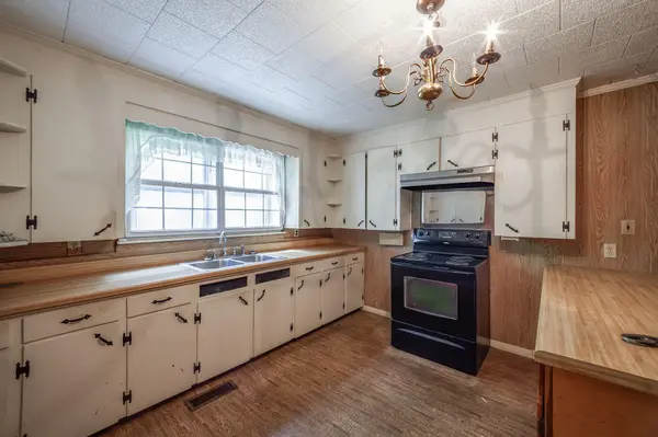 666 Old Dyersburg RD, Dyer, TN 38330