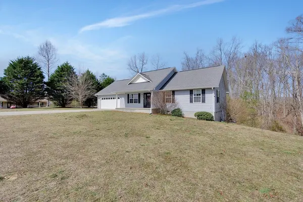 135 Logan Lane, Dayton, TN 37321