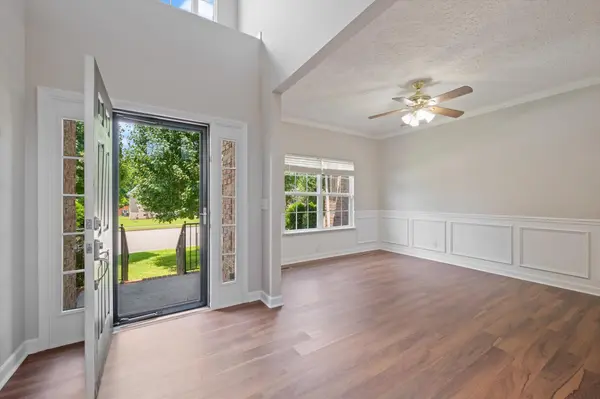 6361 Sunnywood Dr, Antioch, TN 37013