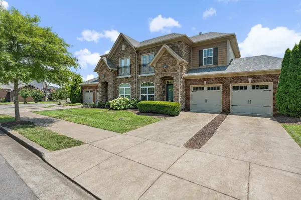 2217 Traemoor Village Way, Nashville, TN 37209