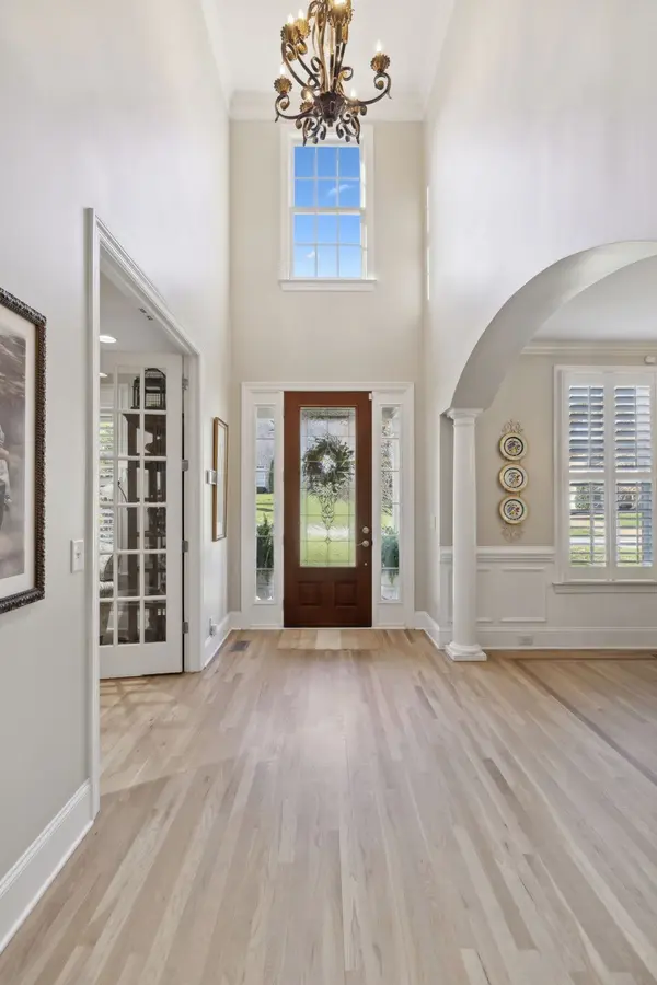 1136 Meadow Bridge Ln, Arrington, TN 37014
