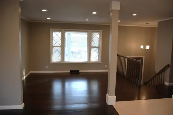 320 Paragon Mills Rd, Nashville, TN 37211