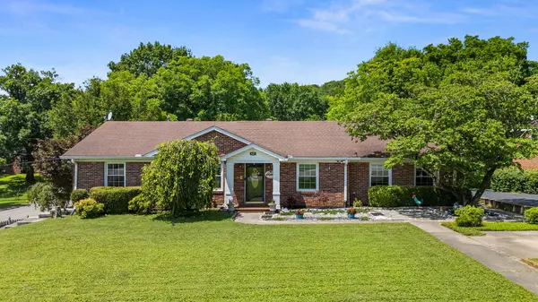 605 Jackson Ave,  Carthage,  TN 37030