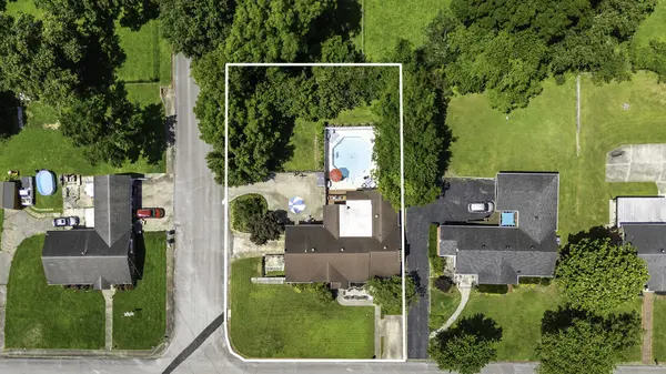 605 Jackson Ave, Carthage, TN 37030