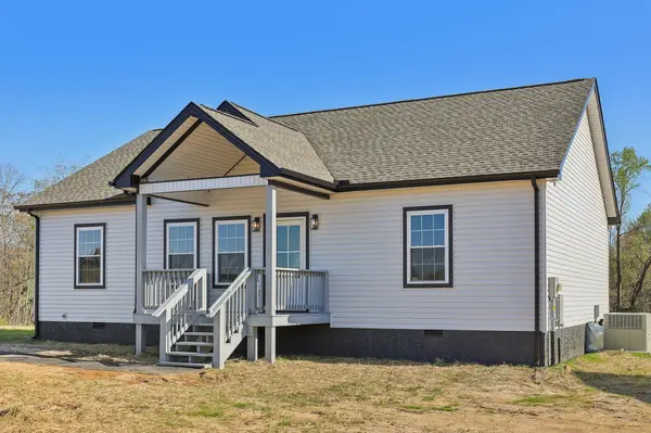 64 Amos Circle, Lafayette, TN 37083