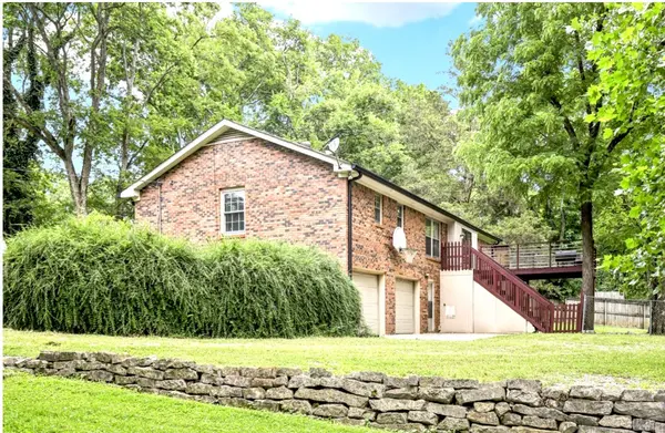 607 Clifton Dr, Goodlettsville, TN 37072