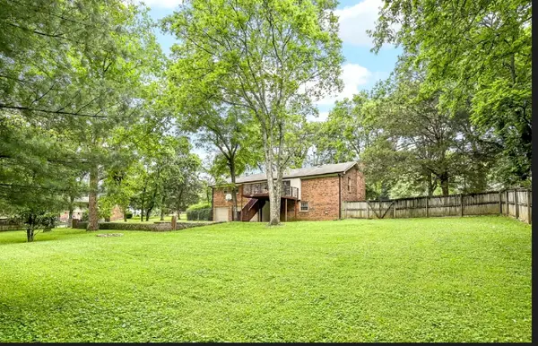 607 Clifton Dr, Goodlettsville, TN 37072
