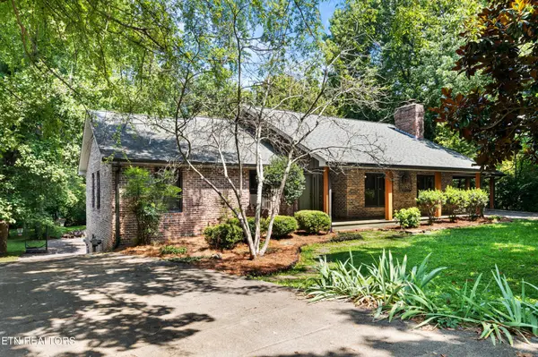 2107 Belcaro Drive, Knoxville, TN 37918