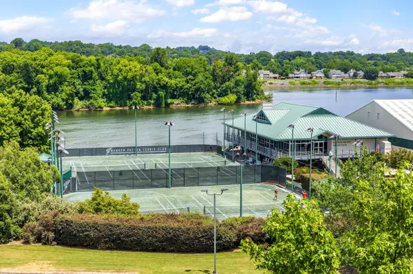 737 Battery Place #301, Chattanooga, TN 37403