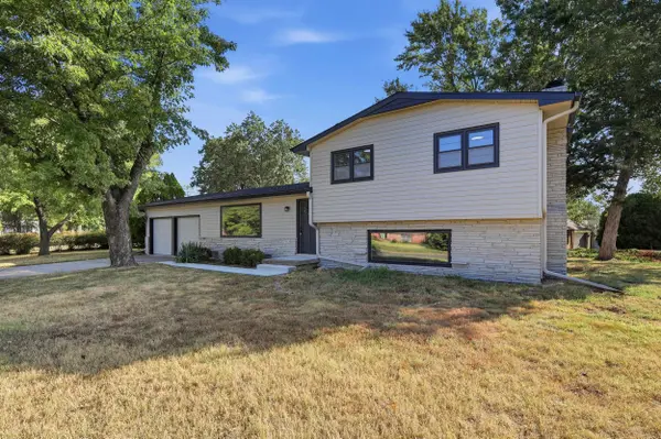 7424 W 11th St N, Wichita, KS 67212