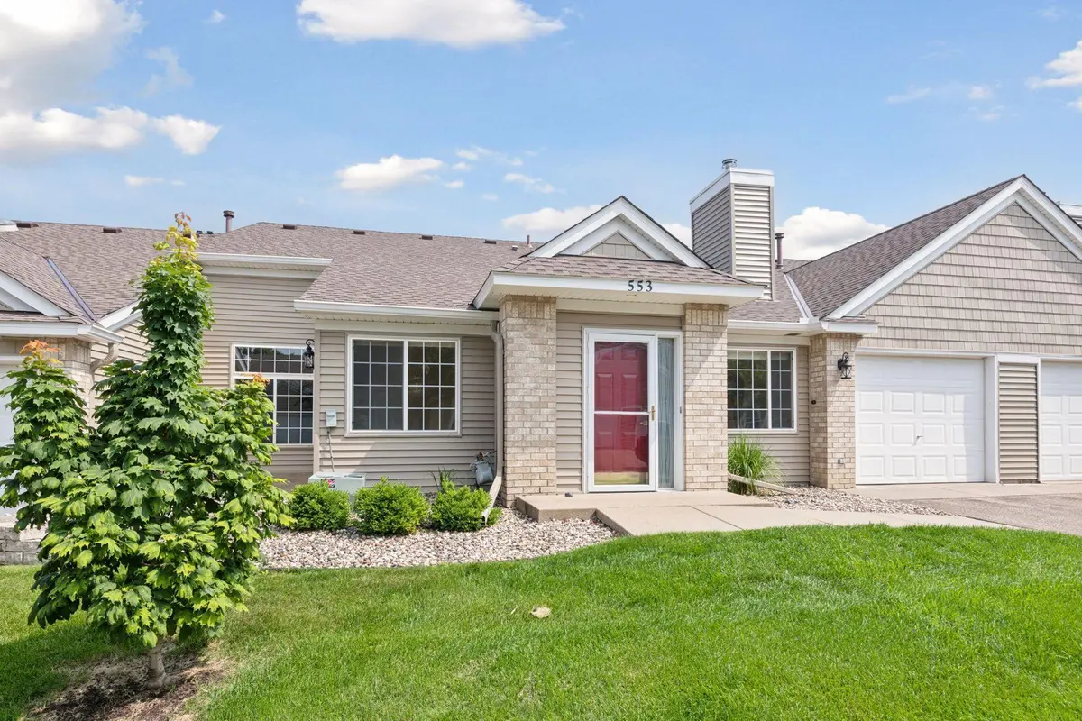 553 Mission Hills DR, Chanhassen, MN 55317