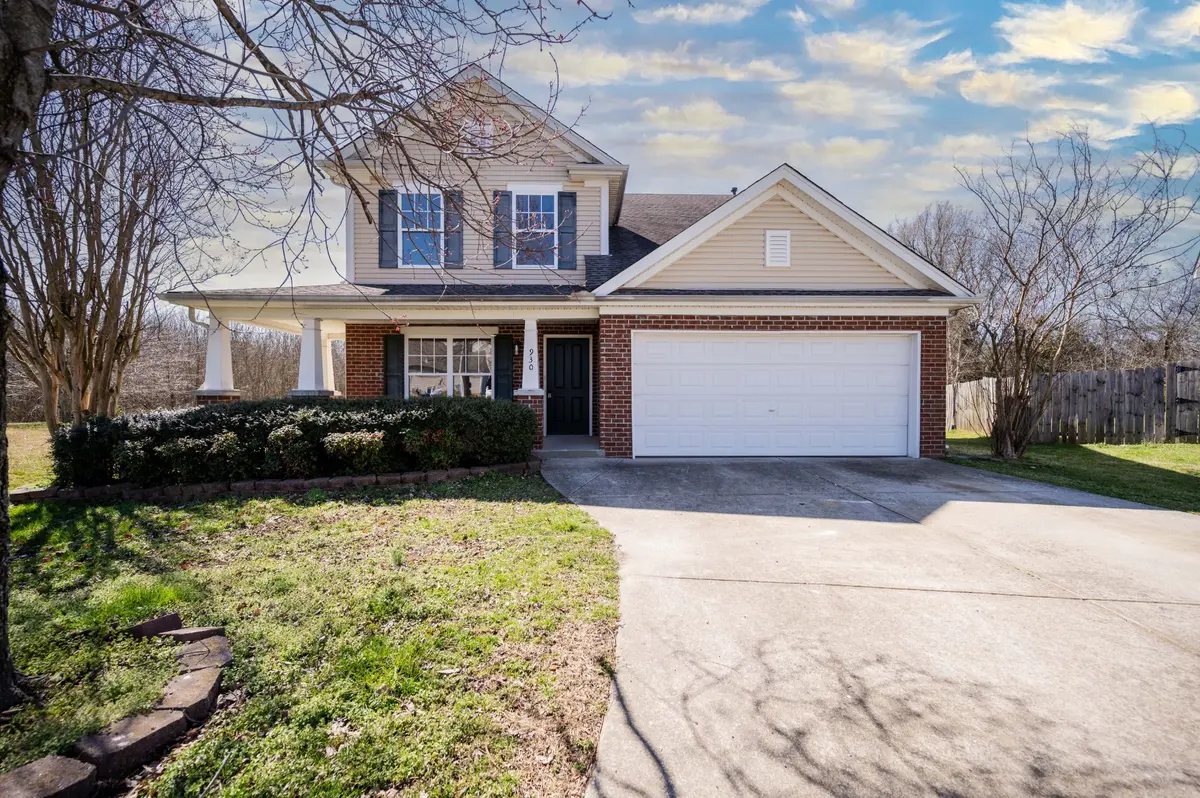 930 Grand Oak Dr, Smyrna, TN 37167