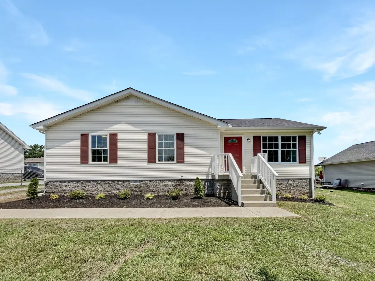 147 Greystone Dr, Springfield, TN 37172
