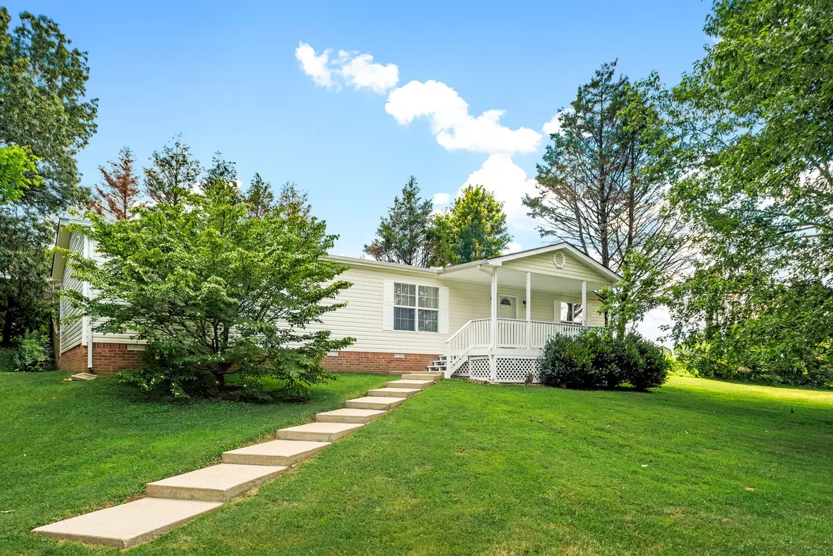 3029 Annsley Pl, Pleasant View, TN 37146