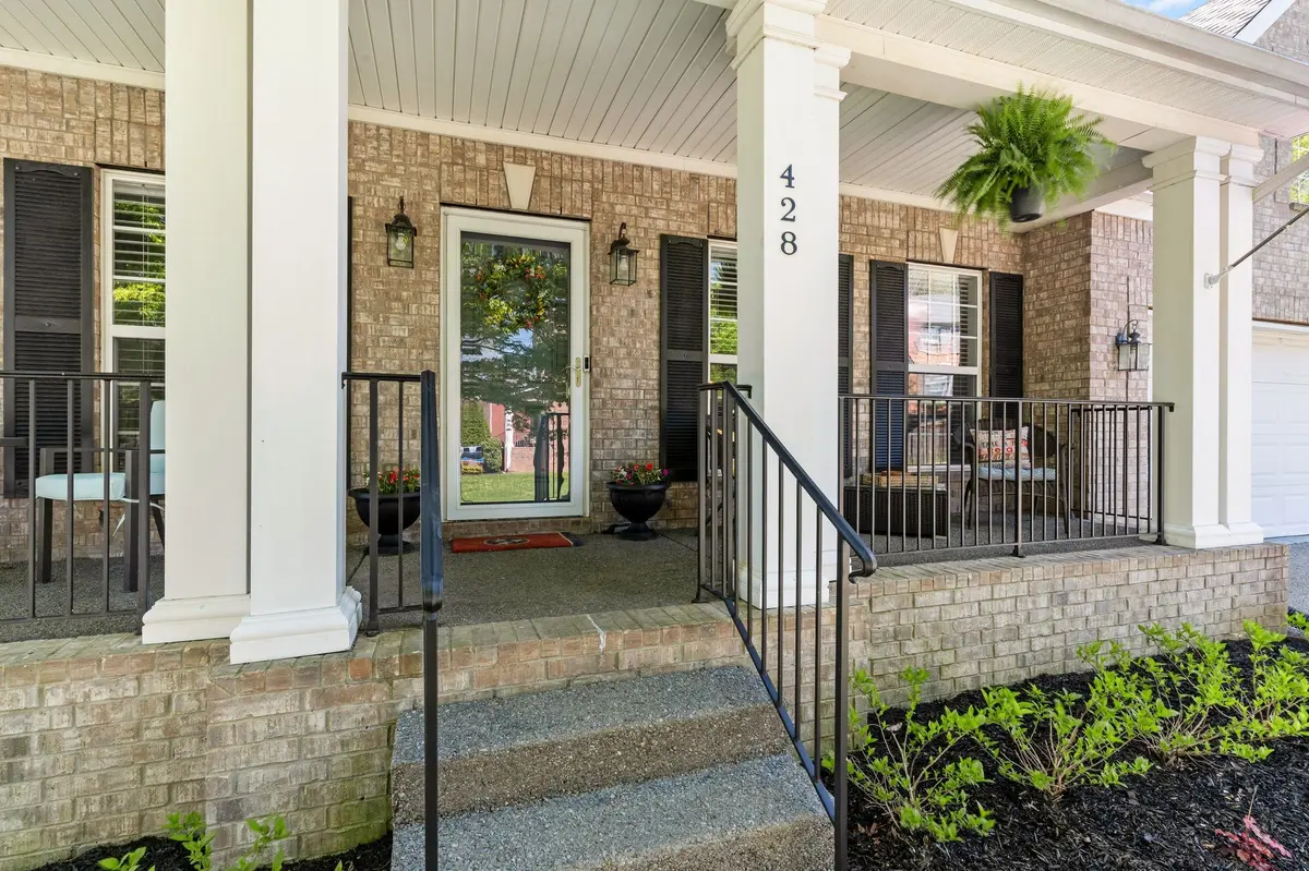 428 Laurel Hills Dr, Mount Juliet, TN 37122