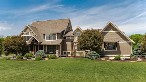 4243 Mayo Woodlands RD SW, Rochester, MN 55902