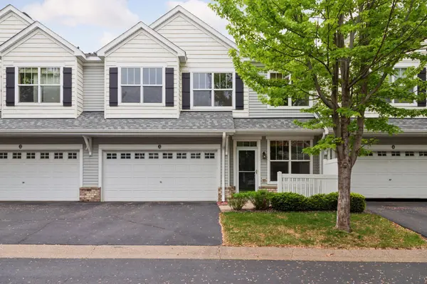 1608 Legacy Pkwy E #3, Maplewood, MN 55109