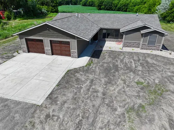 1722 41st AVE NE, Willmar, MN 56201