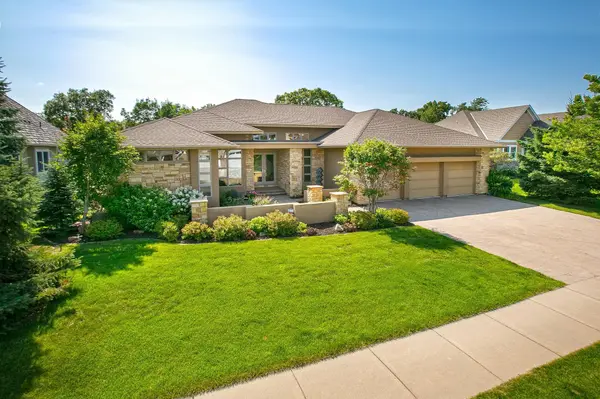 9730 Sky LN, Eden Prairie, MN 55347