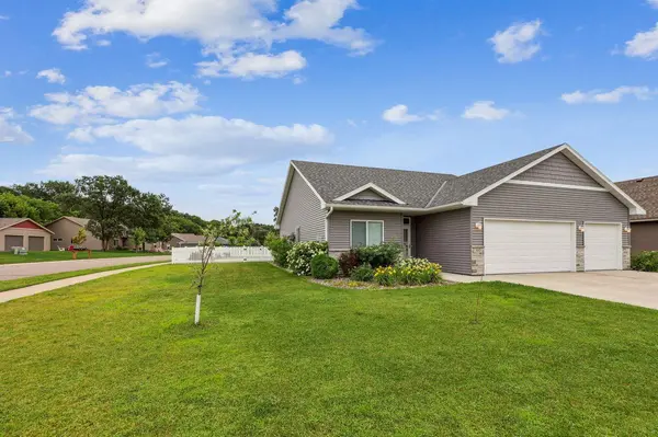 310 29th AVE SE, Saint Cloud, MN 56304