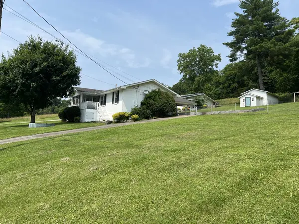 22 Jean Dr, Carthage, TN 37030