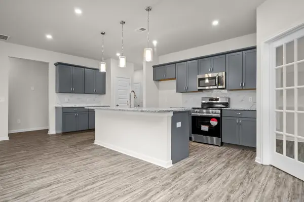 1234 English Oak Dr, Clarksville, TN 37043