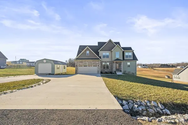 3984 Chapel Hill Rd, Clarksville, TN 37040