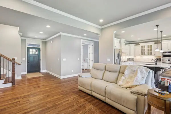 2042 Imagine Cir, Spring Hill, TN 37174