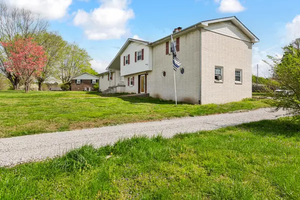 1403 Cardinal Dr, Lafayette, TN 37083