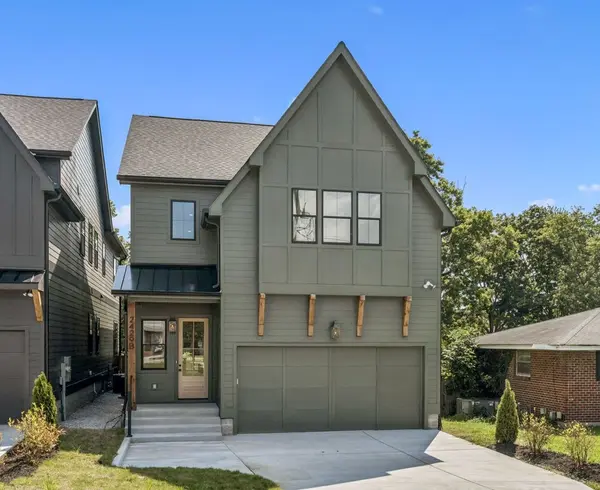 2429B Chapman Dr, Nashville, TN 37206