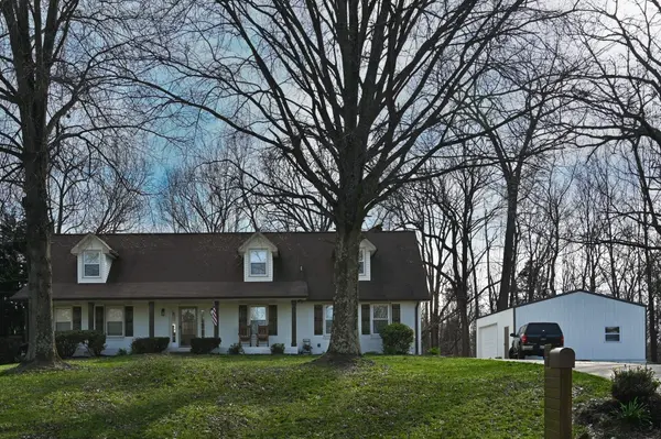 4310 Memory Ln, Adams, TN 37010