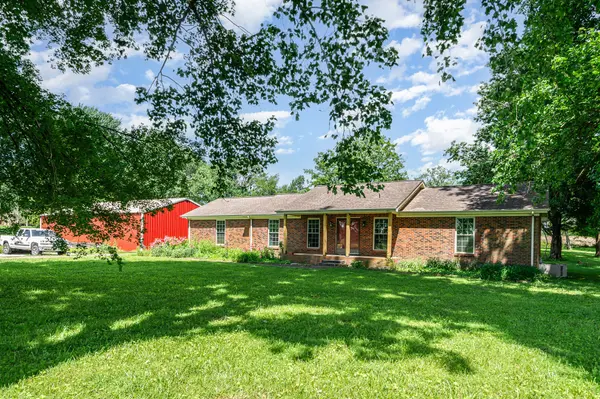 270 Greenfield Ln, Castalian Springs, TN 37031