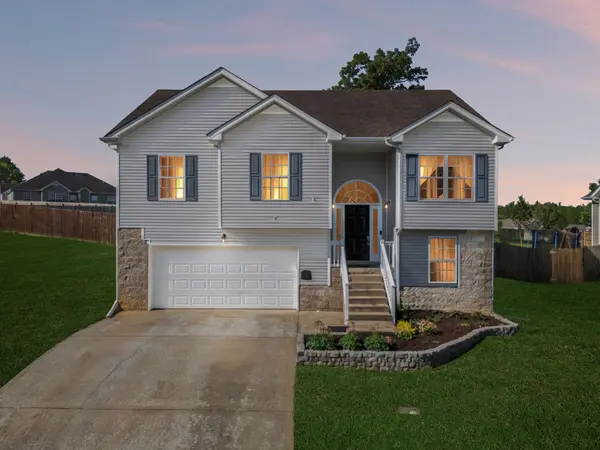 1633 Broad Cir, Clarksville, TN 37042