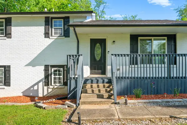 105 Airport Rd, Clarksville, TN 37042