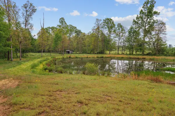 494 Lovejoy Rd, Sparta, TN 38583