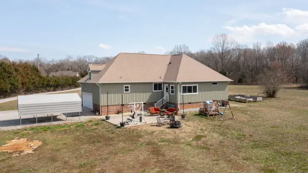 4680 Thick Rd, Chapel Hill, TN 37034