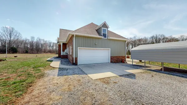 4680 Thick Rd, Chapel Hill, TN 37034