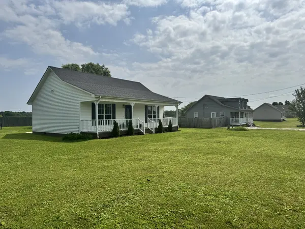 6 Big Bear Dr, Fayetteville, TN 37334