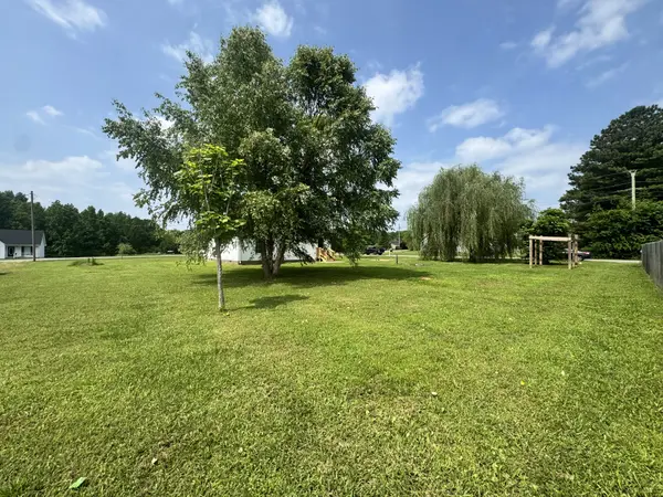 6 Big Bear Dr, Fayetteville, TN 37334