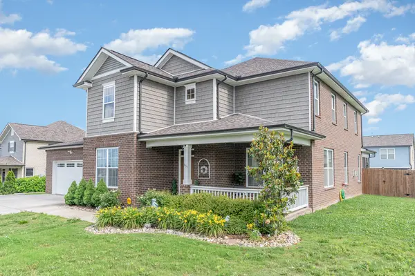 833 Clematis Dr,  Smyrna,  TN 37167