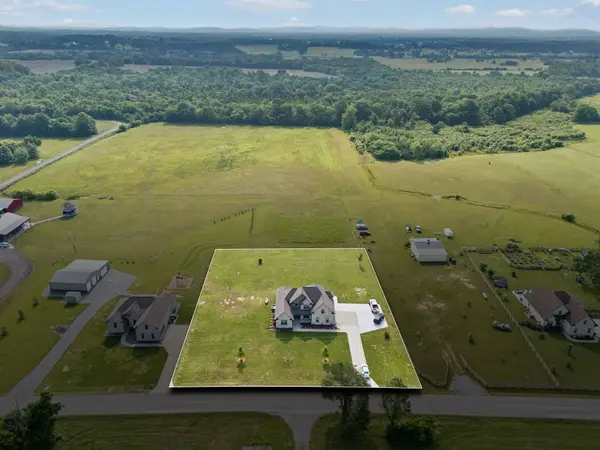 2092 Longview Rd, Bell Buckle, TN 37020