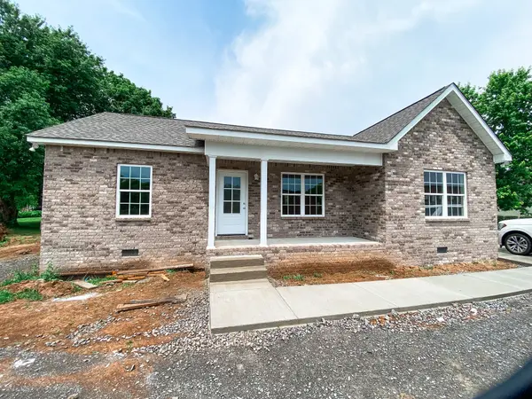 100 Wt Hardison Ave, Portland, TN 37148
