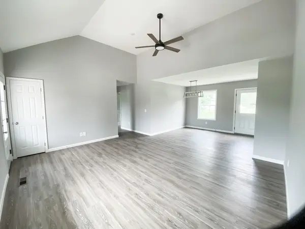 100 Wt Hardison Ave, Portland, TN 37148