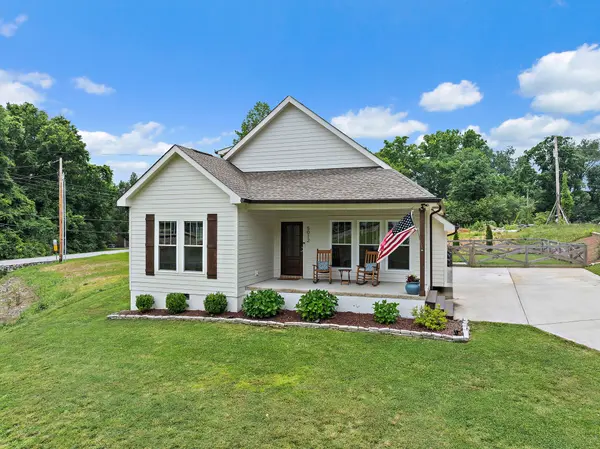 5012 Francis Ln, Pegram, TN 37143