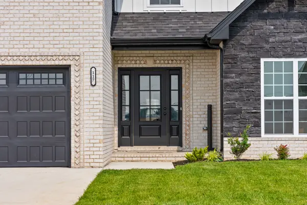 117 Aspen Pine Dr, Clarksville, TN 37043