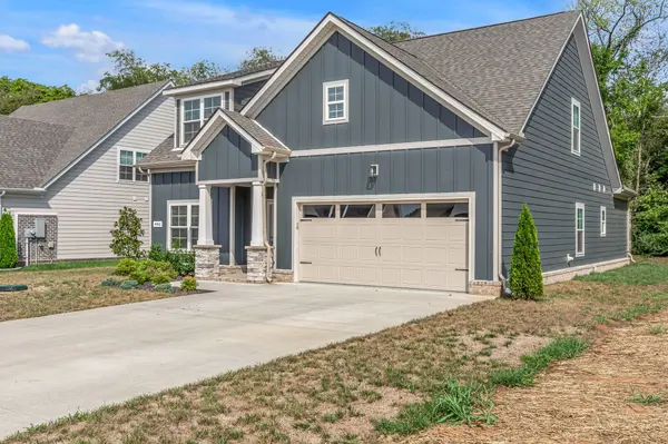 446 Ruby Oaks Ln, Murfreesboro, TN 37128