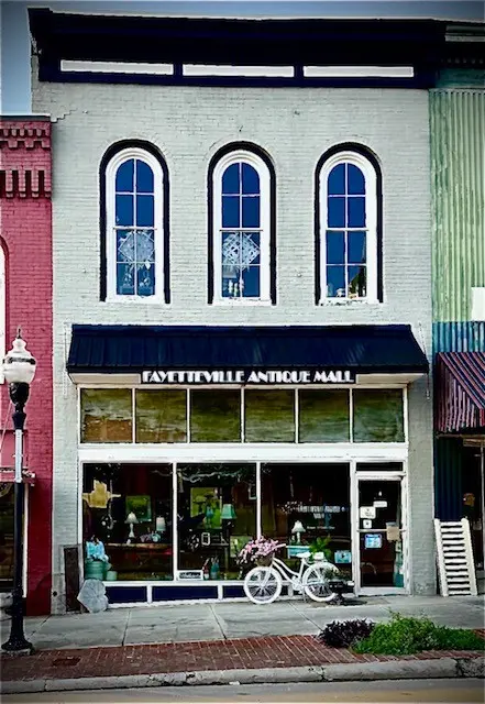112 College St #E, Fayetteville, TN 37334